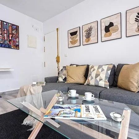 Apartment In The Heart Of Marbella's Down Town With Garage *