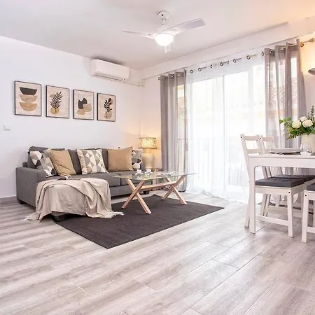 In The Heart Of Marbella's Down Town With Garage * Marbella
