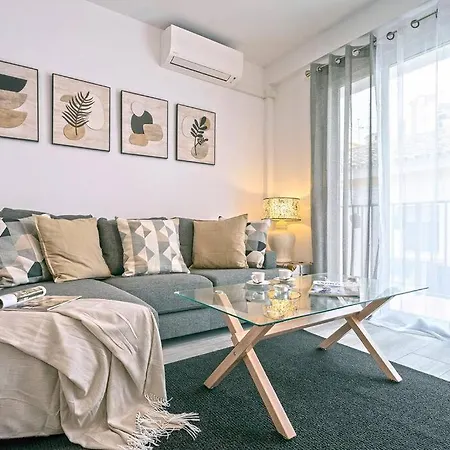 Apartment In The Heart Of Marbella's Down Town With Garage *