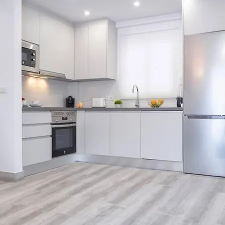 In The Heart Of Marbella's Down Town With Garage Apartment