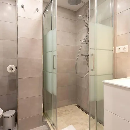 In The Heart Of Marbella's Down Town With Garage Apartment