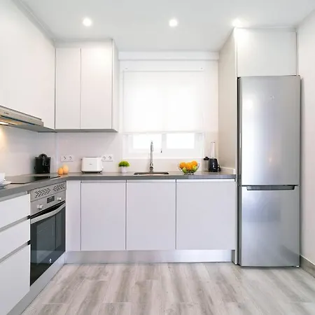 Apartment In The Heart Of Marbella's Down Town With Garage